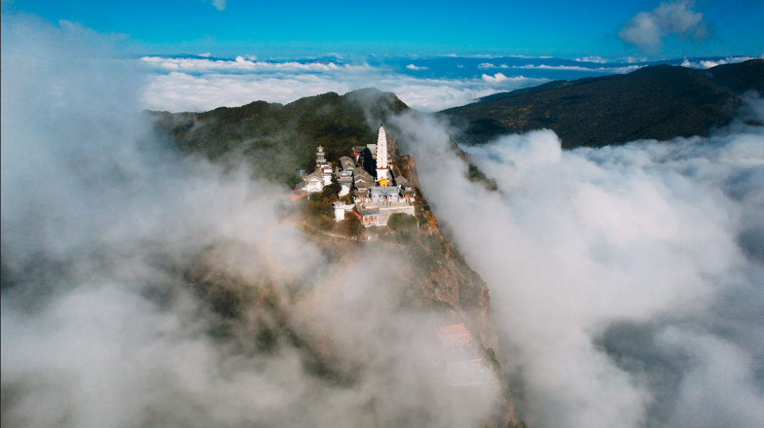 “七彩霞客路·美丽滇西行”活动启动仪式在鸡足山景区举行.png